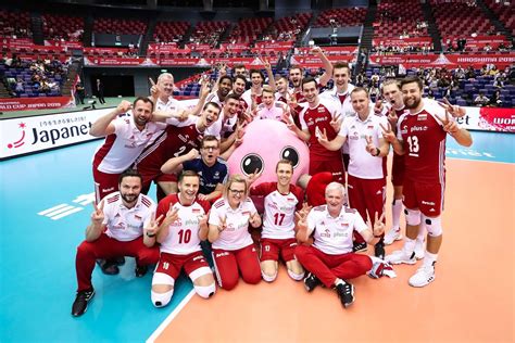 Niesamowity mecz drużyny narodowej Czech - klęska polskiej reprezentacji w pierwszym spotkaniu zmagań eliminacyjnych do Mistrzostw Europy 2024!