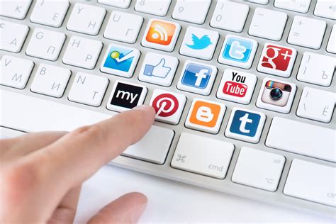 Dbaj o jakość osobistych społecznościowych portali w sieci internetowej.  wrzesień 2021