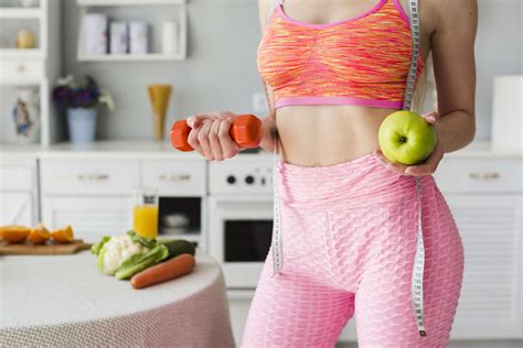 Aktywność fizyczna i dobrze zbilansowana dieta mogłaby pomóc odmienić Twoją codzienność! Dbaj o swoje samopoczucie poprzez zmianę żywieniowych zwyczajów!