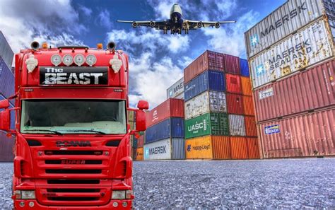 Transport międzynarodowy przesyłek towarowych - możemy zapewnić bezpieczny transport Twojej paczce!